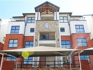 2 Bed Townhouse in Oakdene