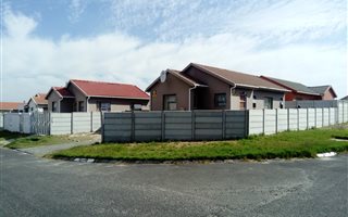 3 Bedroom House in Bernadino Heights