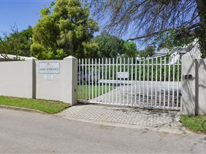 5 Bed House in Oatlands