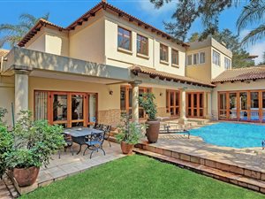 4 Bed House in Dainfern
