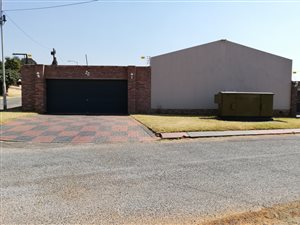 3 Bed Cluster in Georginia