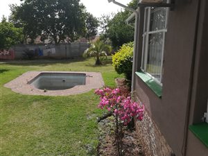 4 Bed House in Signal Hill