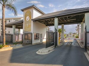 2 Bed Apartment in Carlswald AH