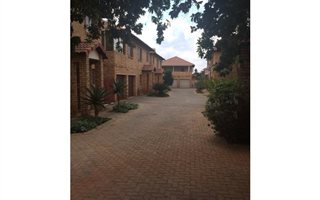 2 Bedroom Duplex in Rietfontein