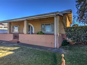 3 Bed House in Fishers Hill