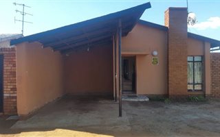 3 Bedroom House in Lenasia