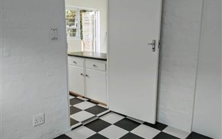 1 Bedroom Garden Cottage in Kenridge