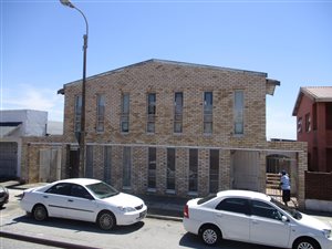 9 Bedroom Apartment in Korsten
