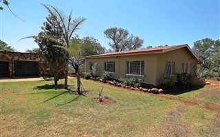 22.8 ha Farm in Lydenburg