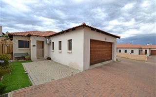 2 Bedroom Townhouse in Thatchfield