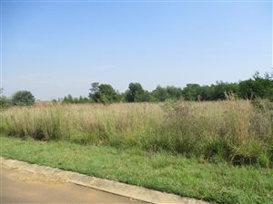 5000 m² Land available in Mooikloof Equestrian Estate