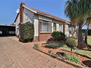 4 Bed House in Birch Acres