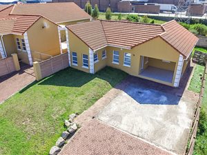2 Bedroom House in Beacon Bay