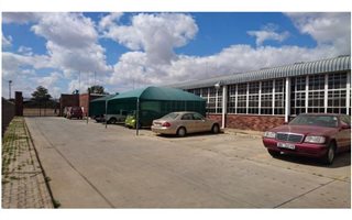 1873 m² Commercial space in Nirvana