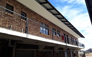 3 Bedroom Flat in Lephalale (Ellisras)