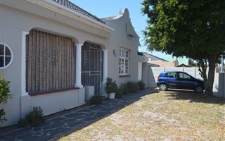 3 Bedroom House in Plumstead