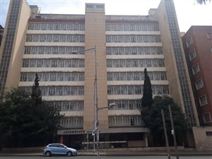 2 Bed Penthouse in Hillbrow