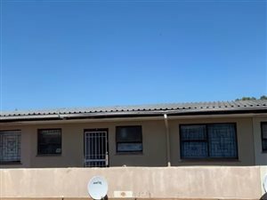 2 Bed Apartment in Oakdene
