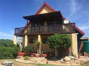 4 Bed House in Cape St Francis