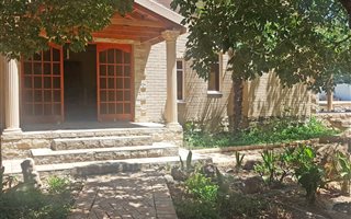 4 Bedroom House in Dan Pienaar