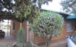 3 Bedroom House in Vanderbijlpark CW6