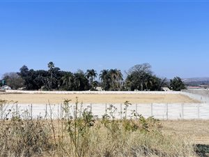 1.2 ha Land available in Kameeldrift East