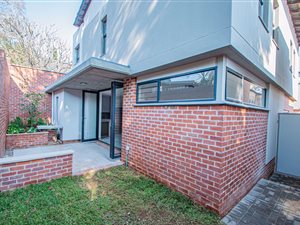 3 Bed Townhouse in Menlo Park