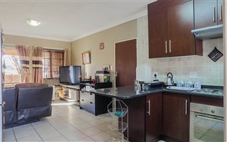 2 Bedroom Townhouse in Middelburg South
