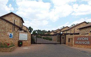 3 Bedroom Townhouse in Allens Nek