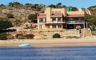 4 Bedroom House in Infanta