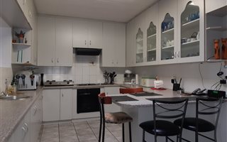 4 Bedroom House in Stellenberg