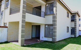 2 Bedroom Townhouse in Comet
