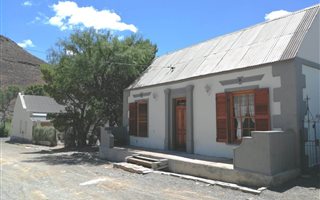 3 Bedroom House in Victoria West