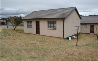 2 Bedroom House in Karino