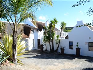 4 Bed House in St Francis Bay