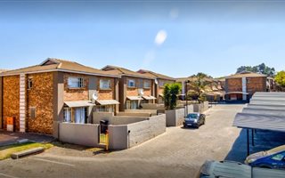 2 Bedroom Townhouse in Birchleigh