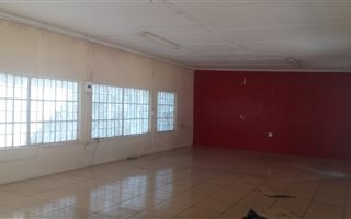 1000 m² Retail Space in Empangeni Rail