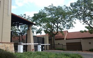 562 m² Land available in Thornhill