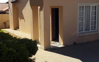 3 Bedroom House in Thatchfield