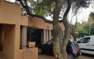 410 m² Commercial space in Randpark Ridge