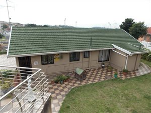 4 Bed House in Arena Park