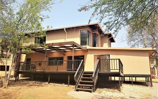 3 Bedroom House in Fleurdal