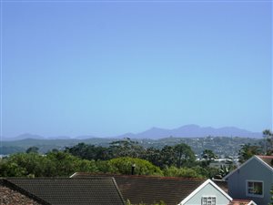 1000 m² Land available in Rexford