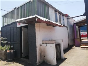 991 m² Industrial space in Primrose