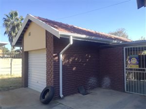 3 Bed House in Protea Park