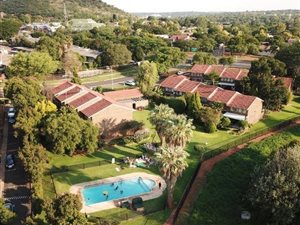 3 Bed Townhouse in Lynnwood Ridge