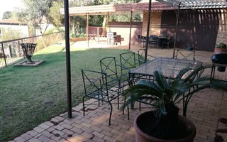 1 Bedroom Apartment in Waterkloof