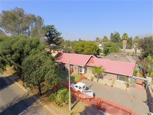 4 Bed House in Brackenhurst