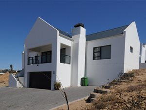 3 Bed House in St Helena Bay