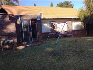 4 Bed House in Rooihuiskraal